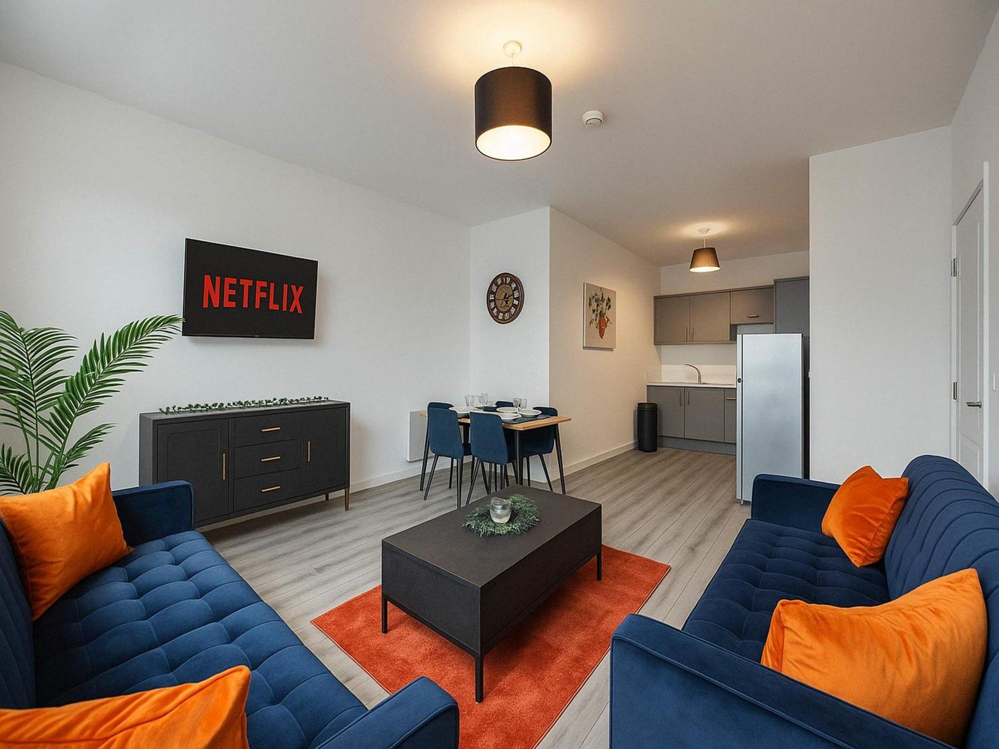 Luxury 2 Bedroom Penthouse In East Village - Walk To Centre, Roof Terrace * Belfast