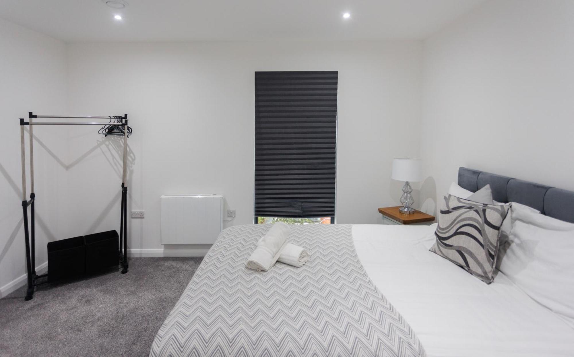 3Br - 10 Mins Walk To Central Belfast With Terrace Belfast