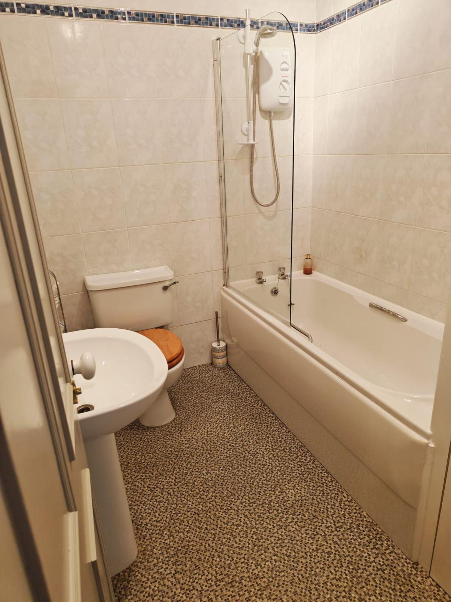 Apartment Bright Characterful 2-bed Ormeau Road *