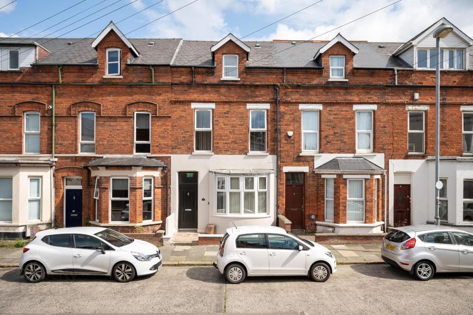 Luxurious 5 Bedroom Near Centre * Belfast