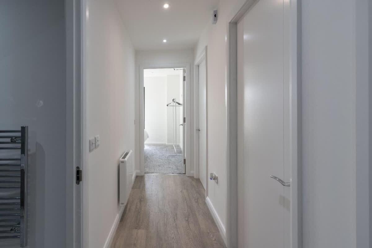 2 Bedroom Center