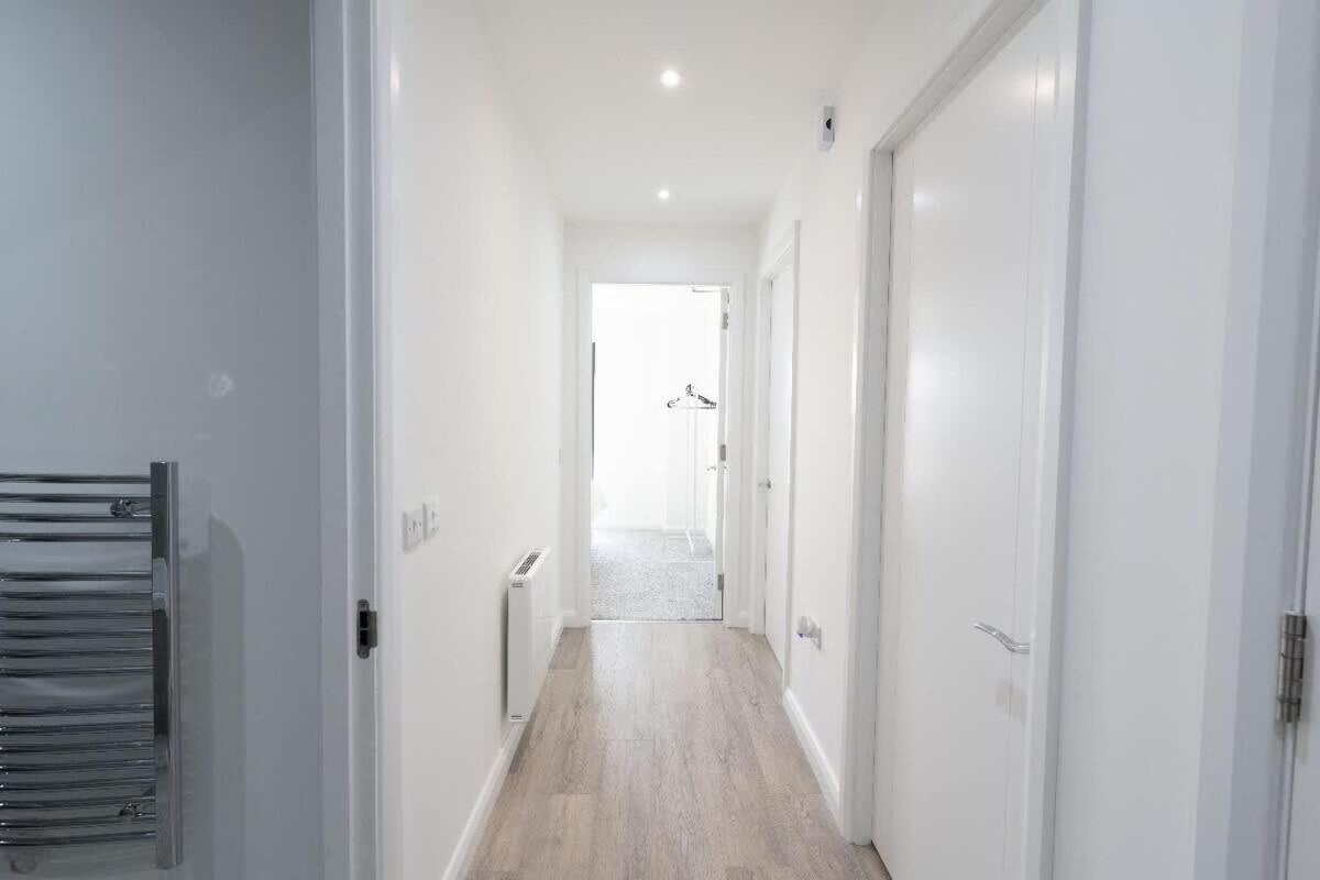 2 Bedroom Center Apartment Belfast