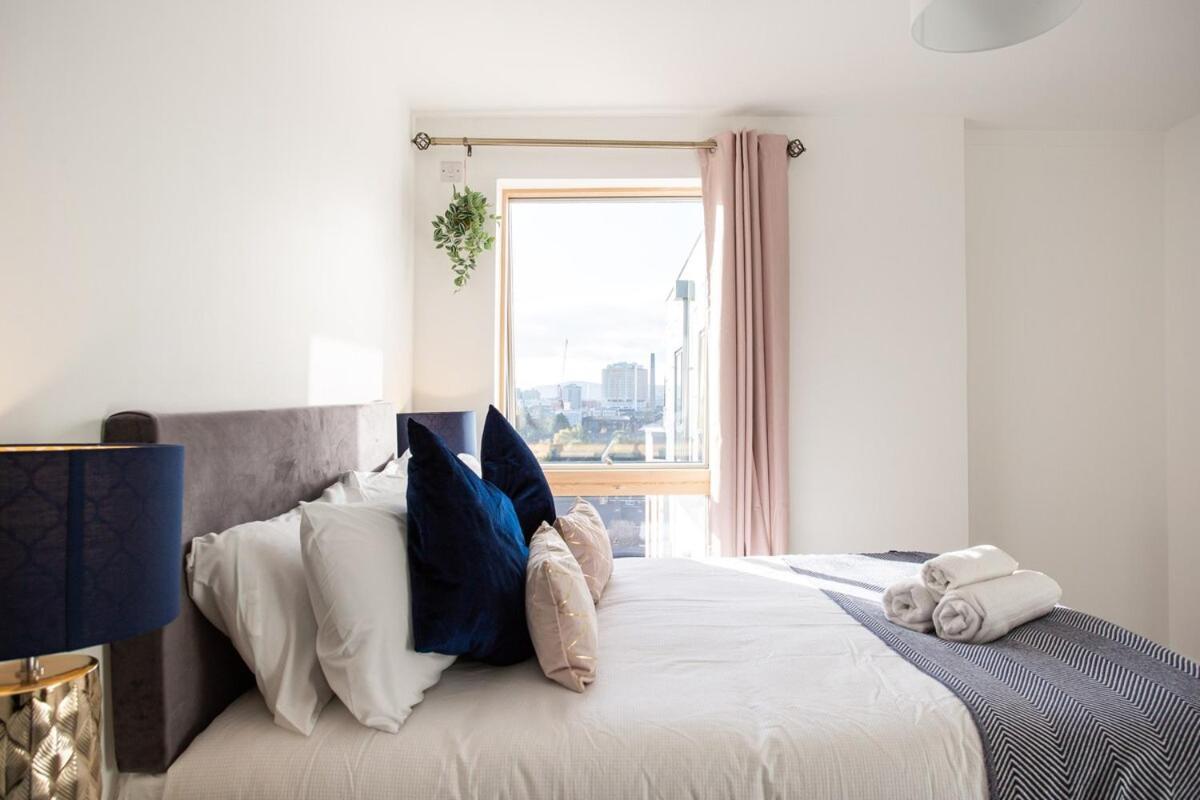 Apartment Bright & Stylish, Sleeps 6, Centre Belfast