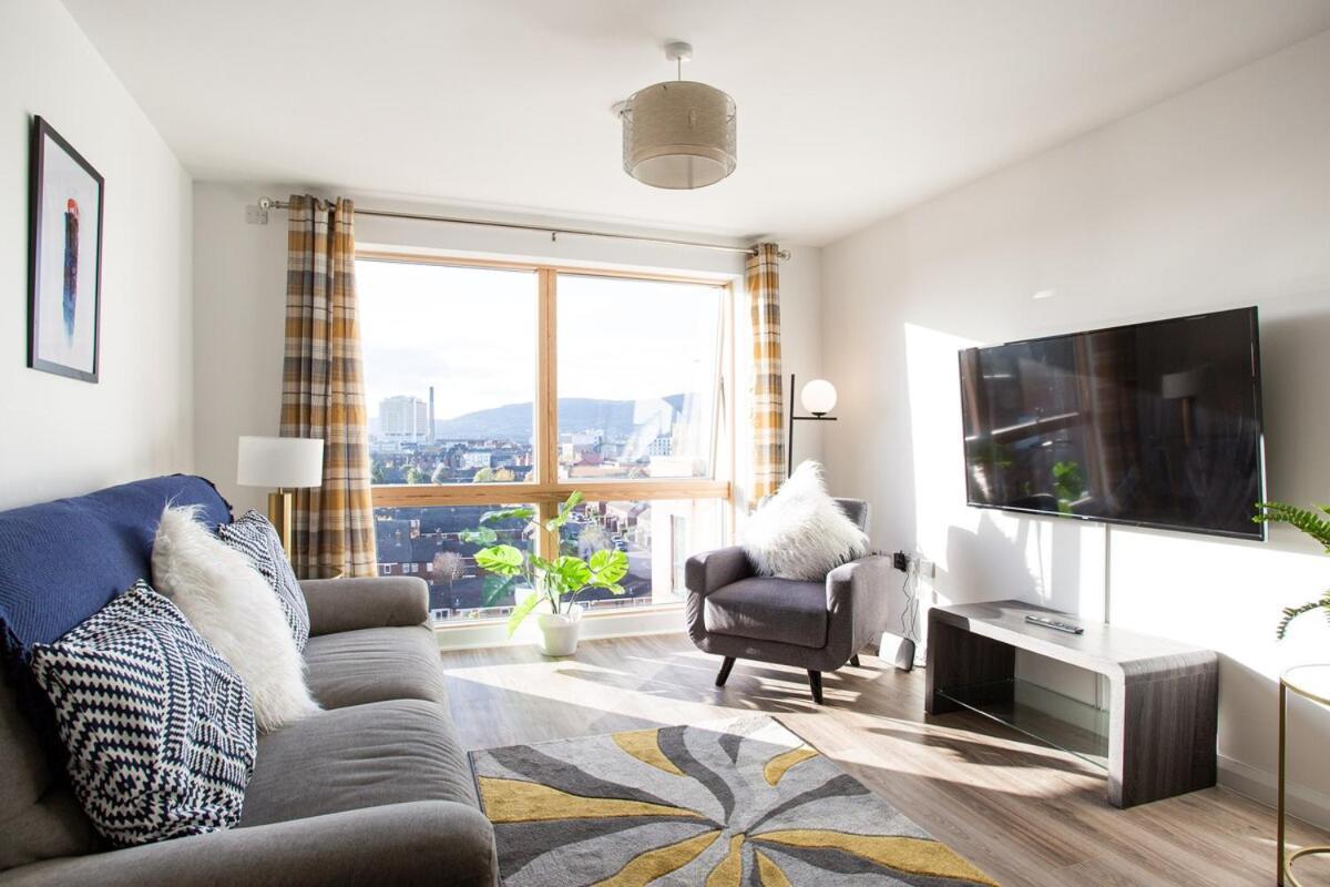 Apartment Bright & Stylish, Sleeps 6, Centre *