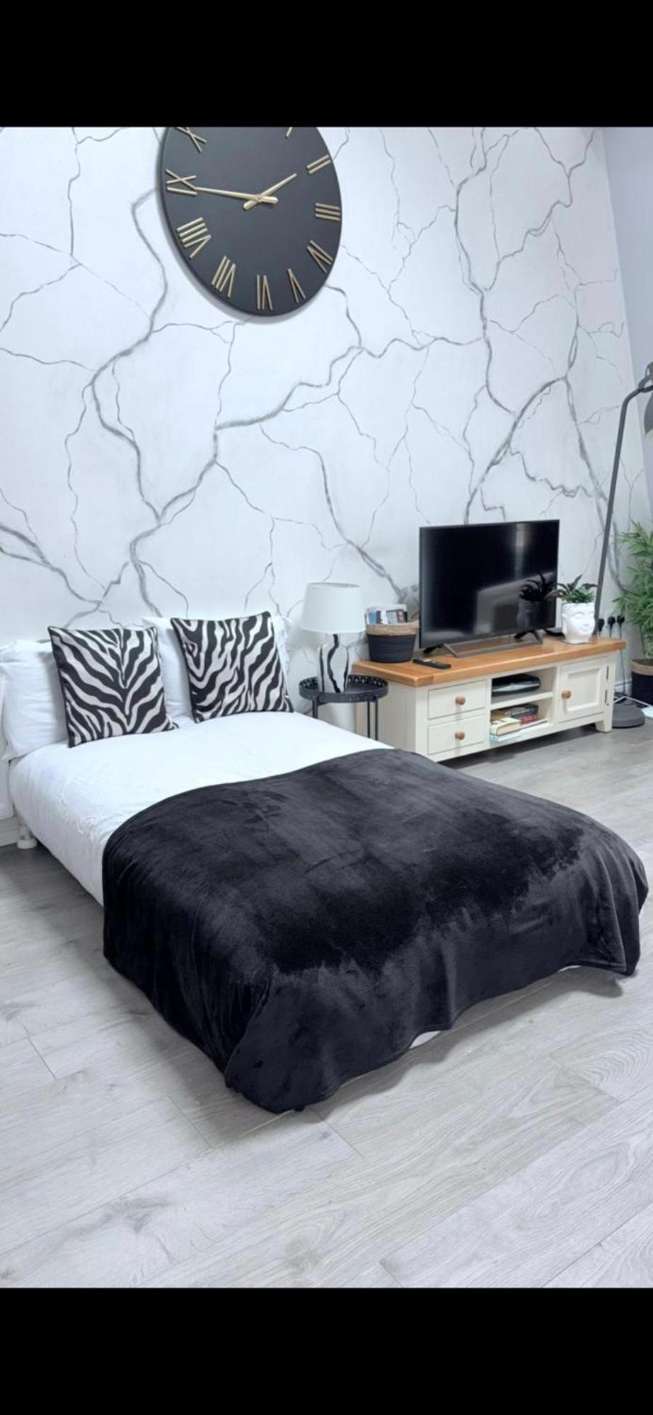 Apartment Centre Floor In Centre *