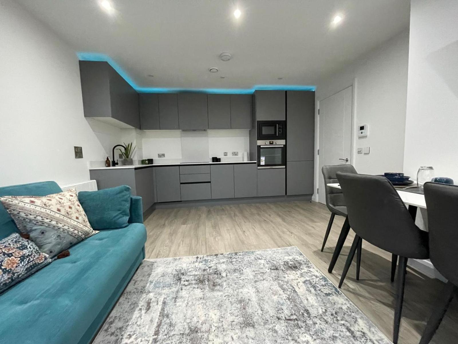 Gorgeous - 2br - Centre Belfast