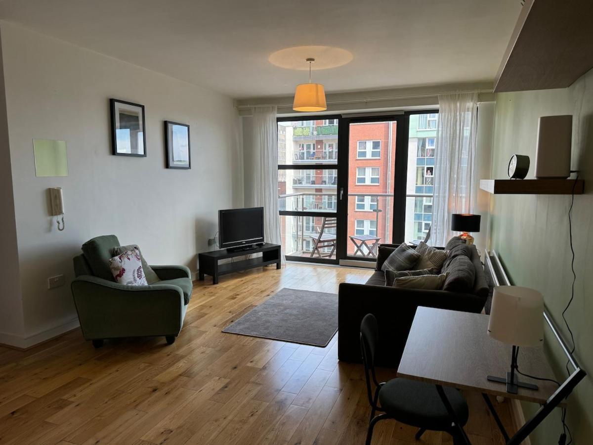 Stylish Centre 2 Bedroom With Cityscape View Belfast