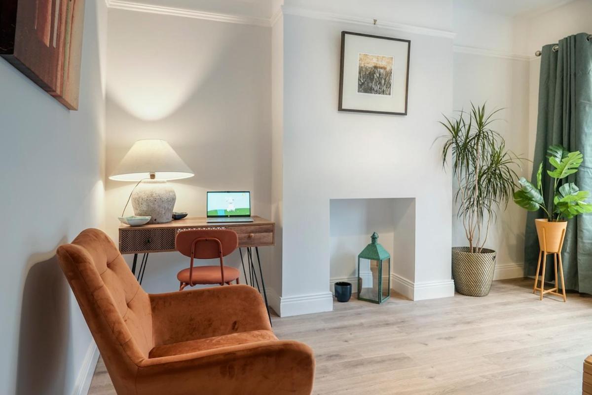 Newly Refurbished 3 Bedroom Holiday home *