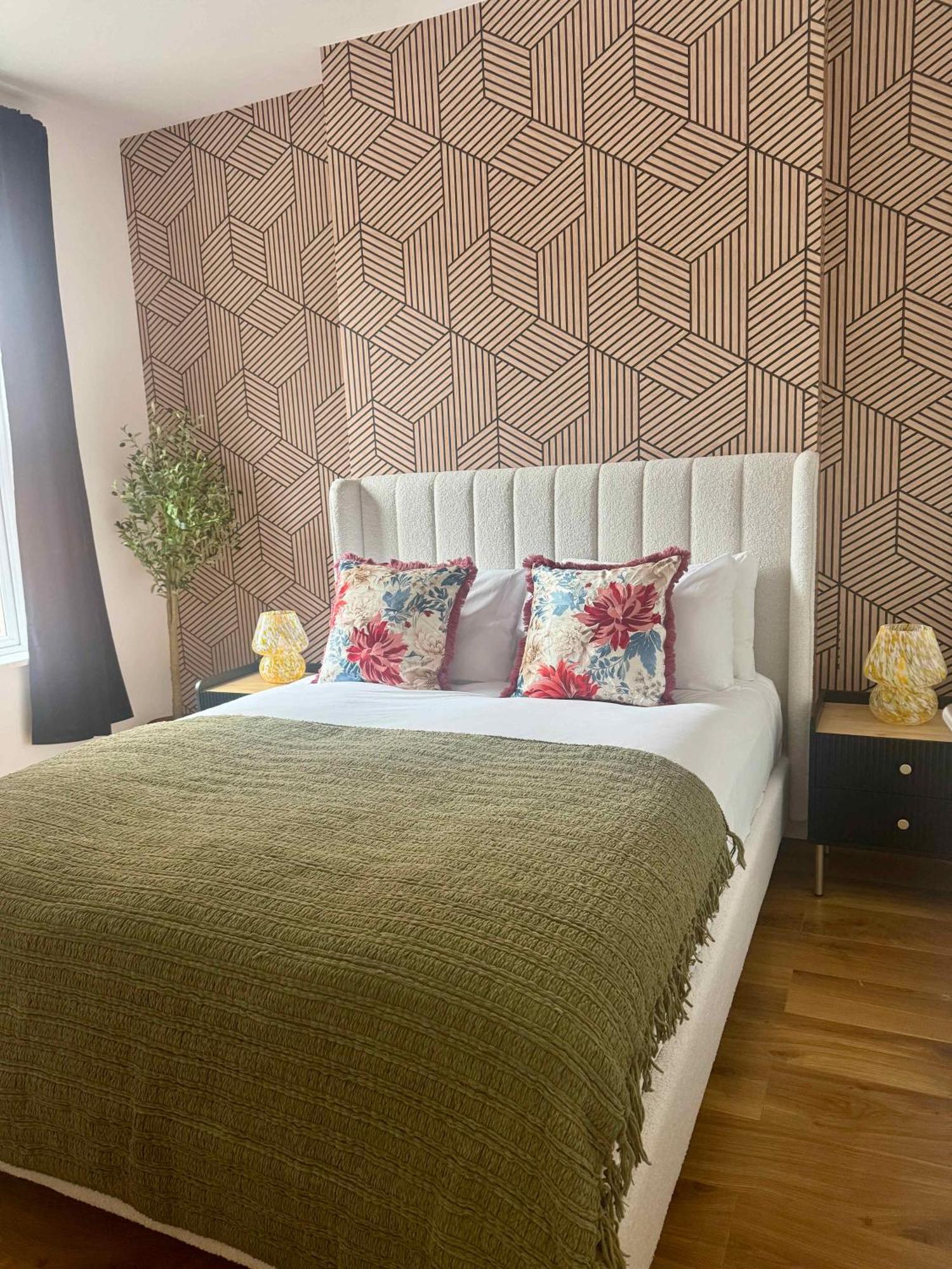 Apartment - Queen's Belfast