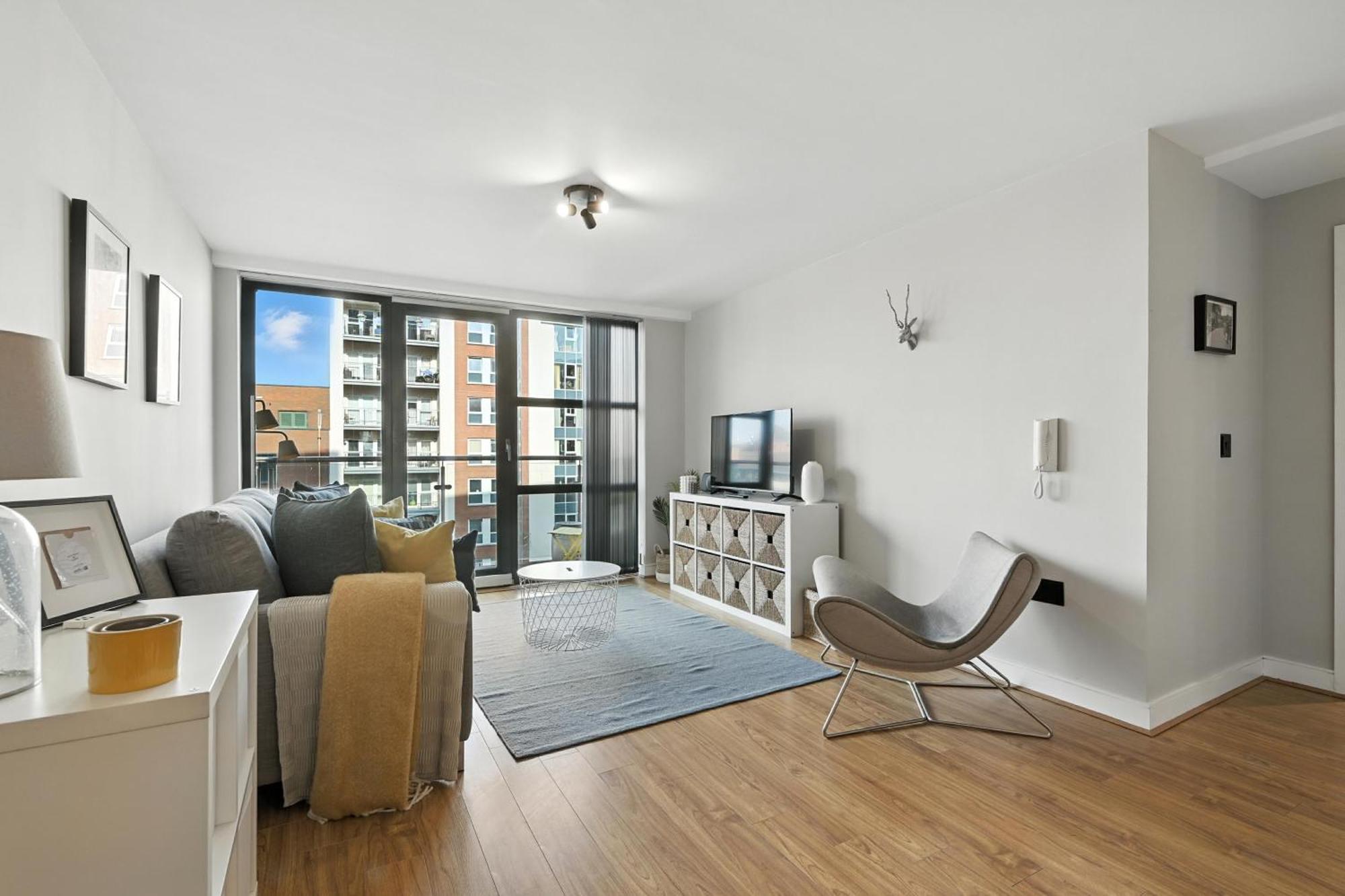 Apartments, Victoria Place Apartment
