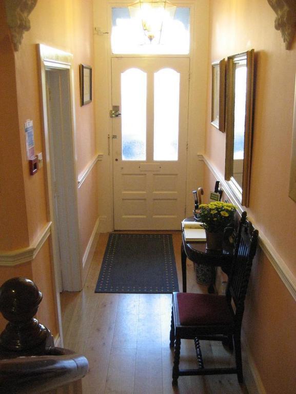 Guest house Avenue House