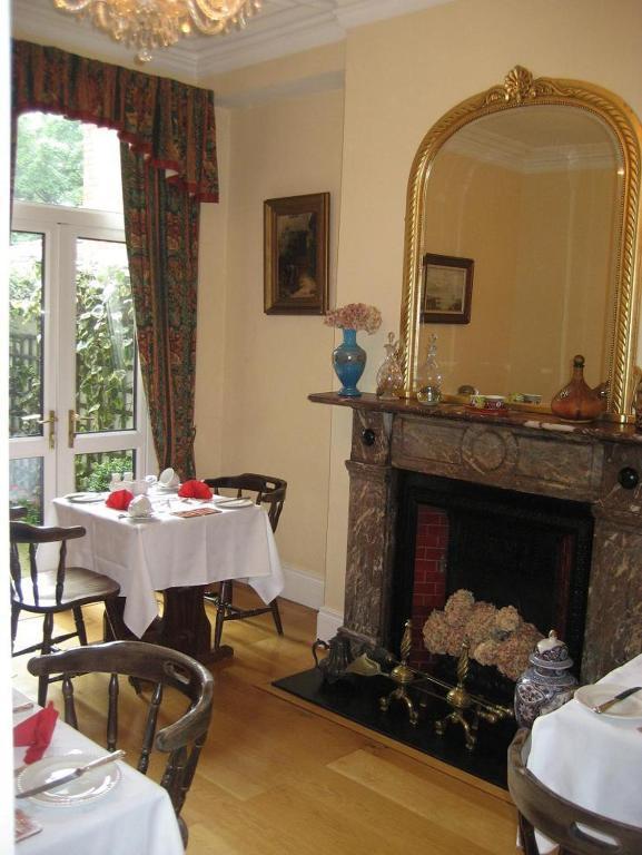 Guest house Avenue House 3*