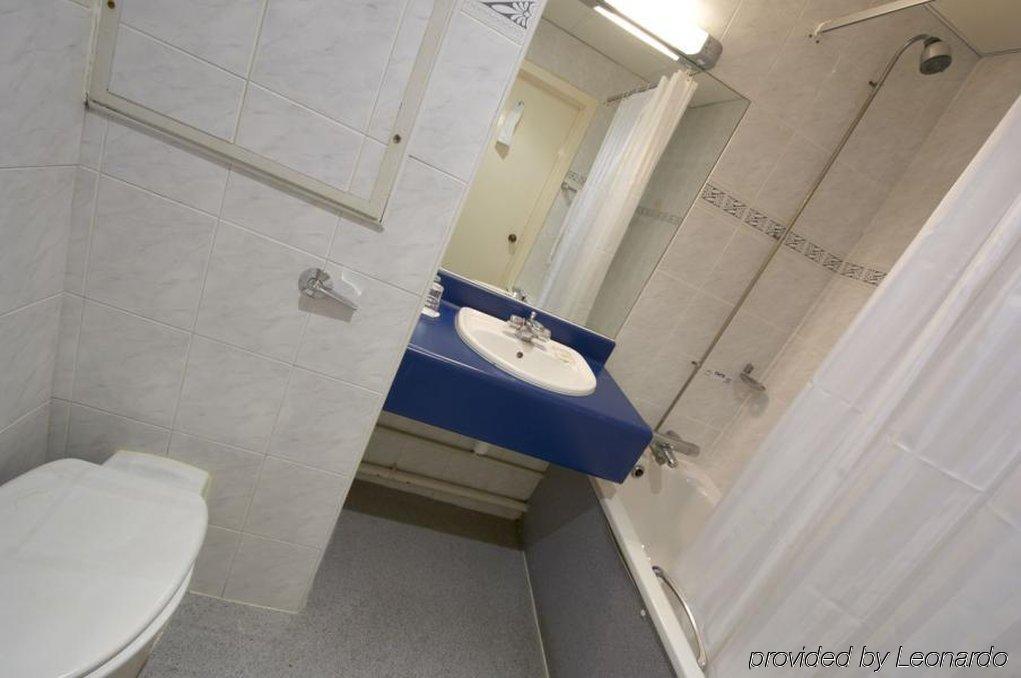 Travelodge 3*