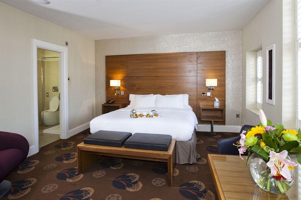 Dukes At Queens Hotel 3*