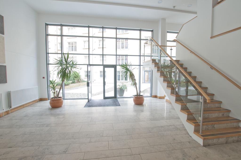 Centre Serviced Apartment