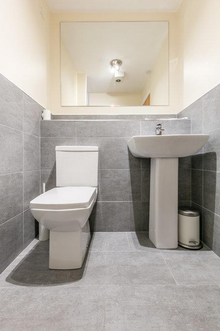 Centre Serviced Apartment *