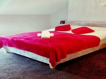 Queens Quarter Wellesley Avenue Apartment Belfast