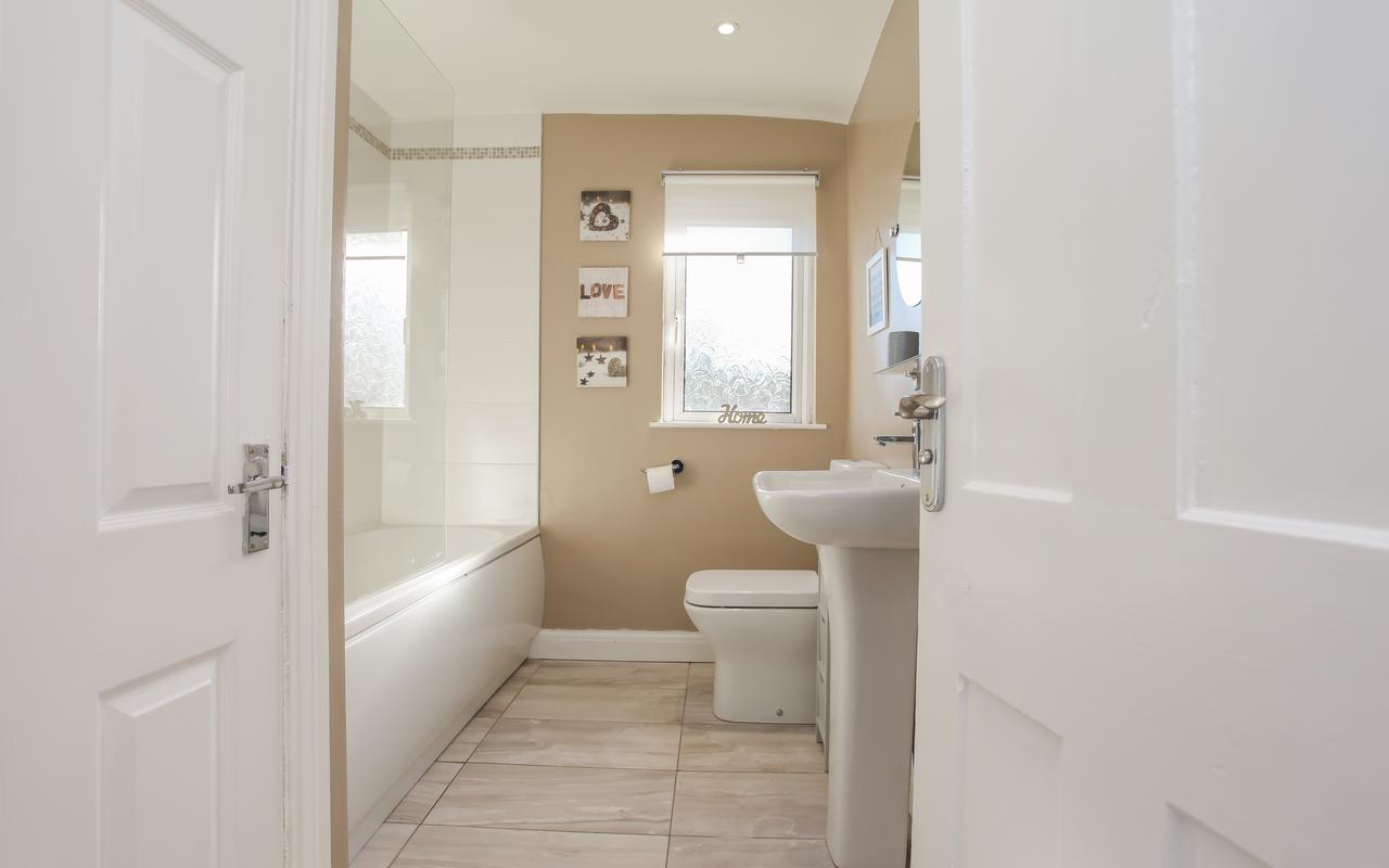 Donegall Avenue - Serviced