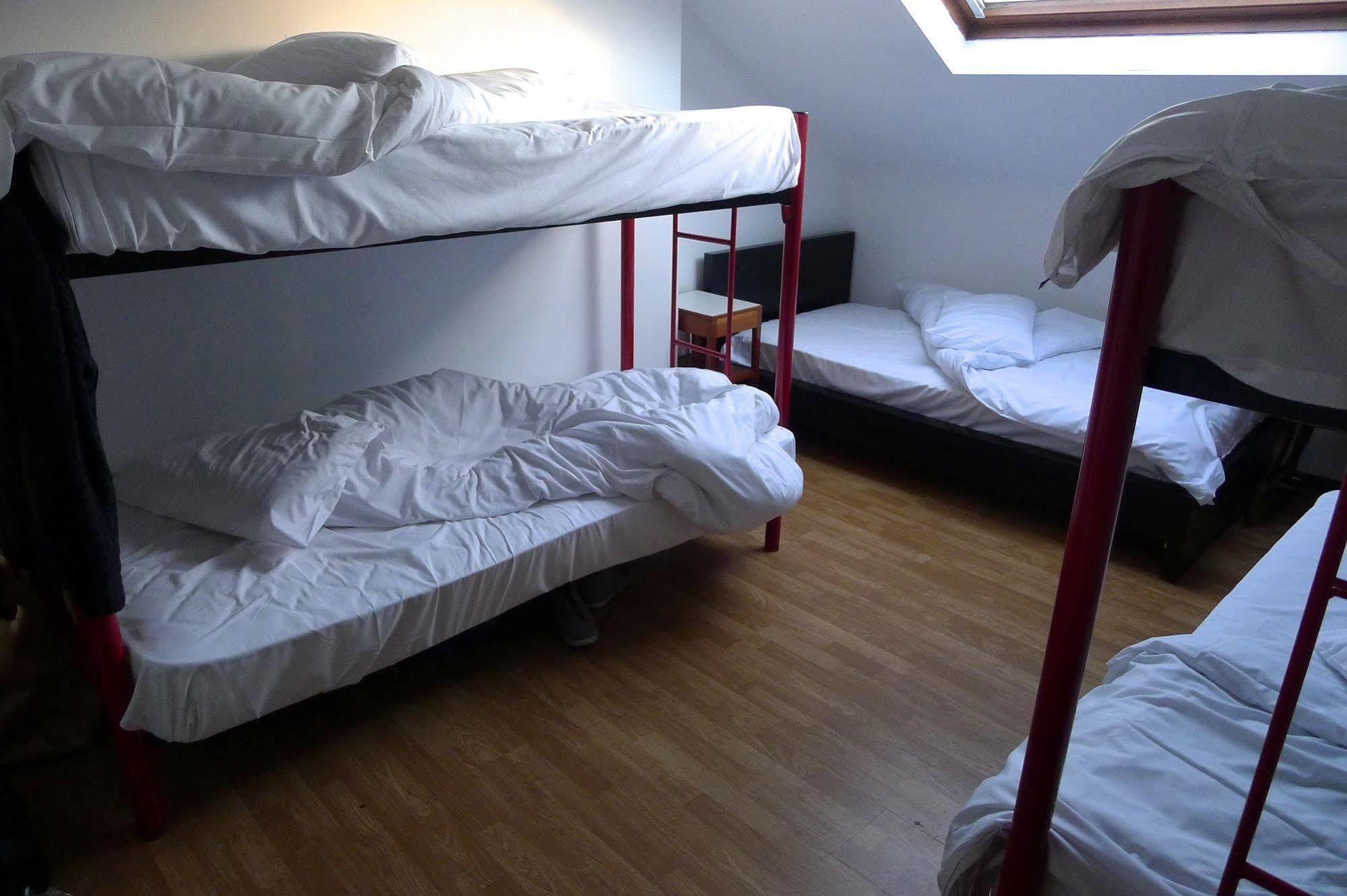 Lagan Backpackers Hostel *
