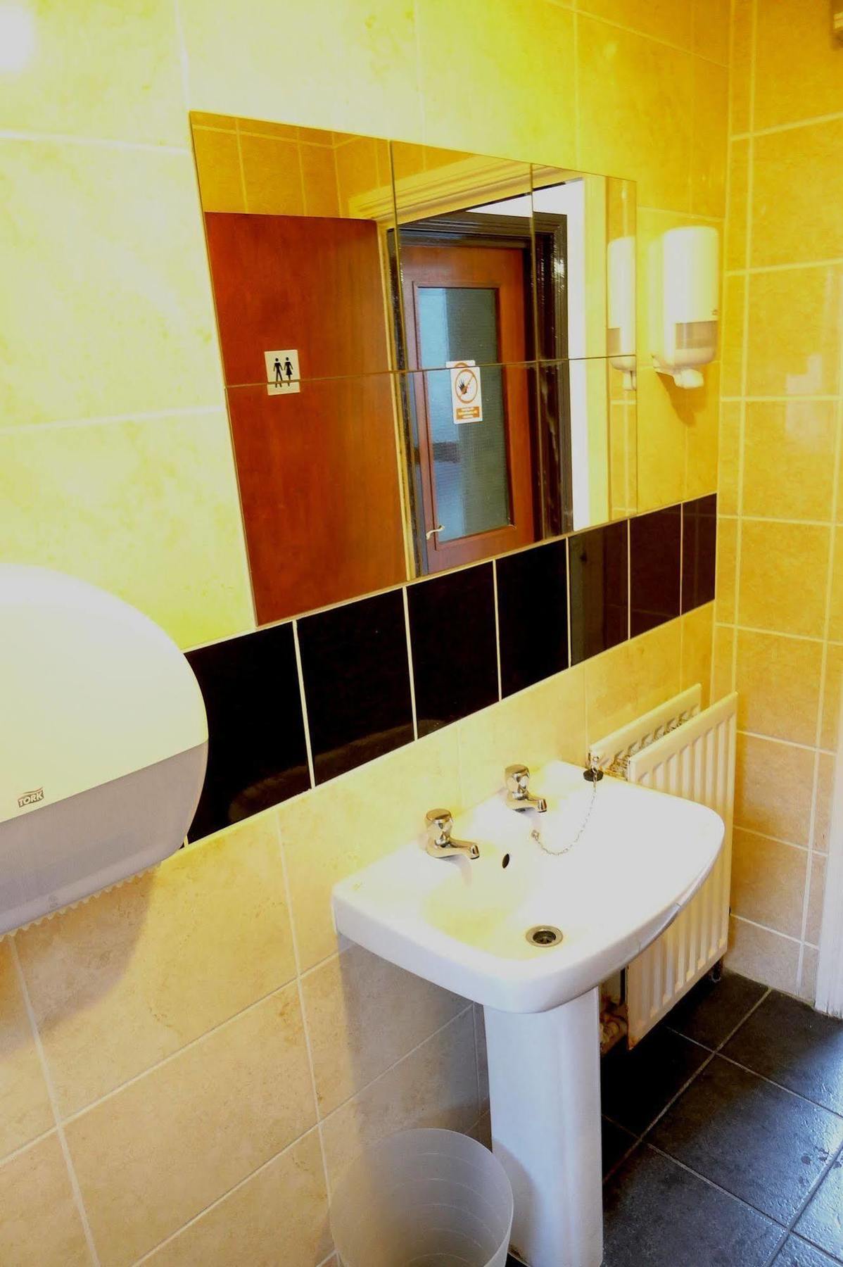 Lagan Backpackers Hostel Belfast