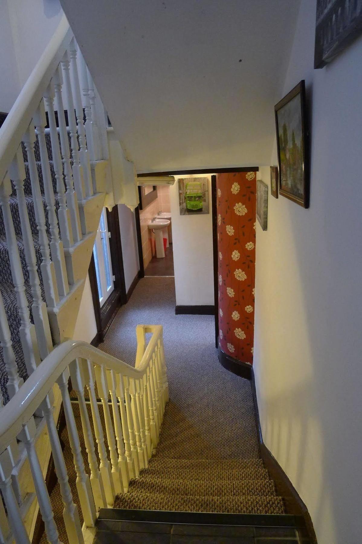 Lagan Backpackers *