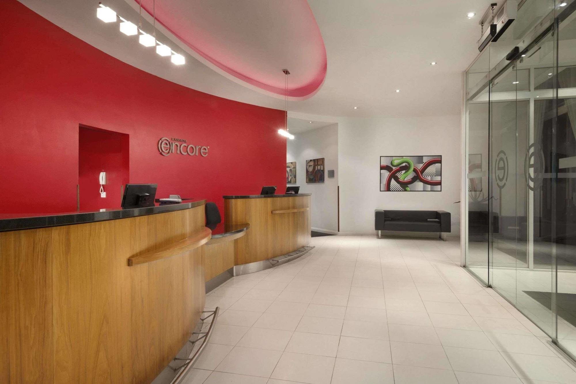 Ramada By Wyndham 3*