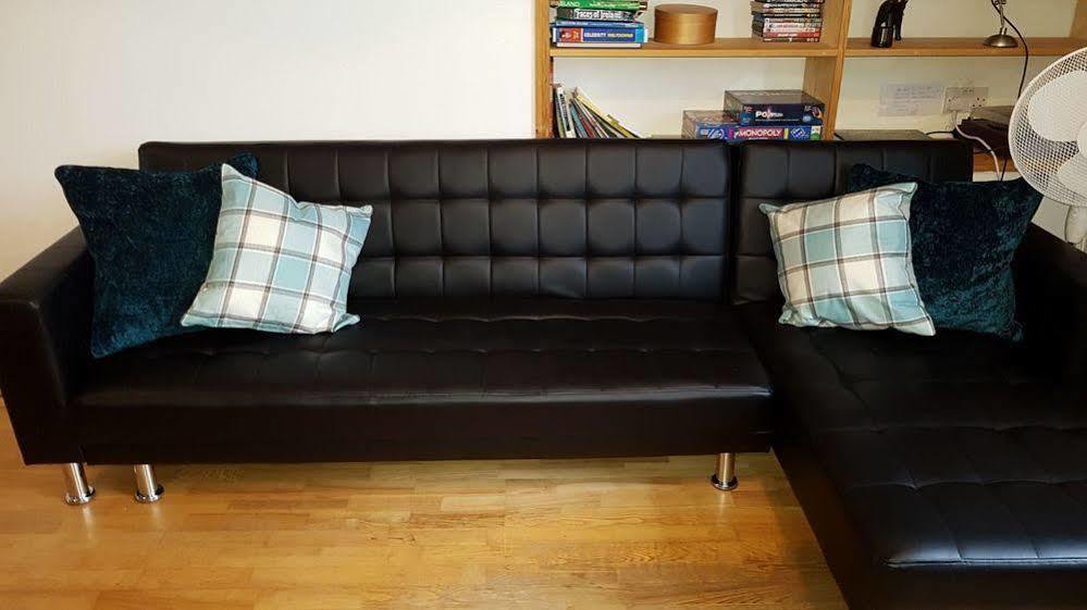 Excellent Location - City Centre - Parking - 4 Beds -2 Bedrooms Belfast