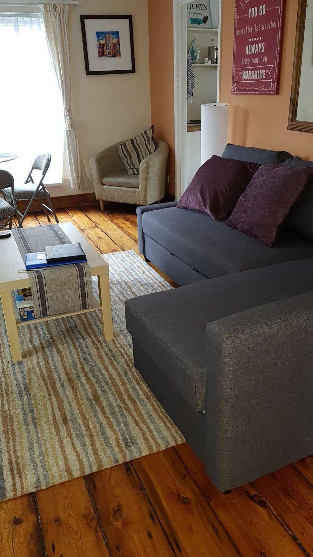 Perfect Location - Parking - 3 Beds - 2 Bedrooms * Belfast