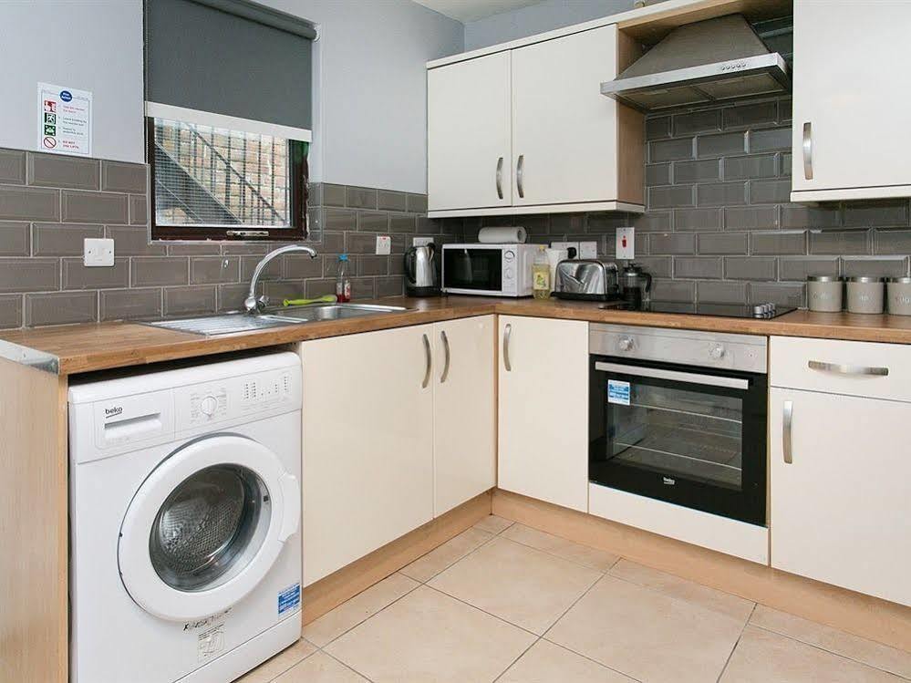 Queens Quarter Wellesley Avenue Apartment Belfast