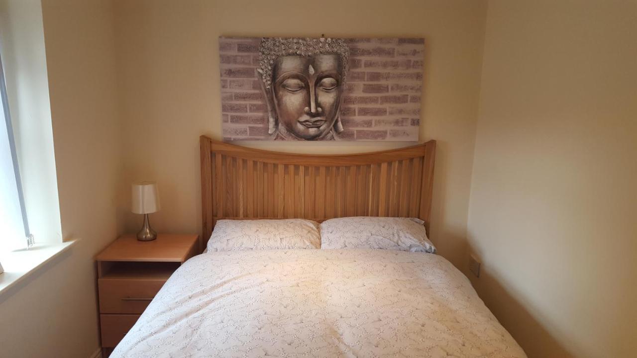 Ct Centre Apartment *