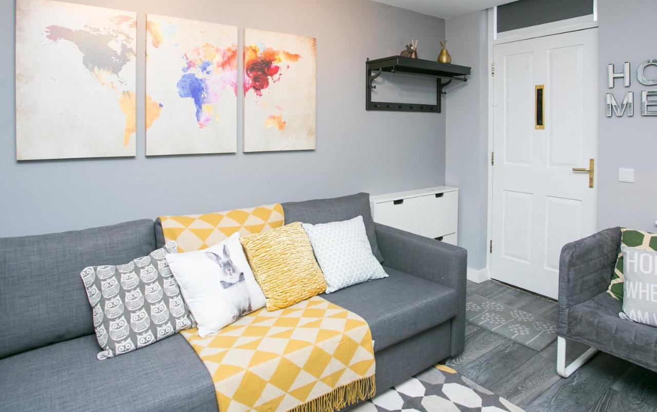 Malone Place Apartment