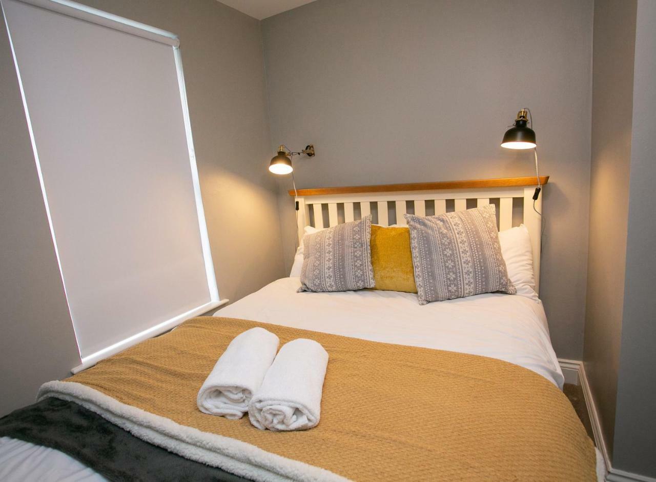 Holiday home 11 College Place North Belfast