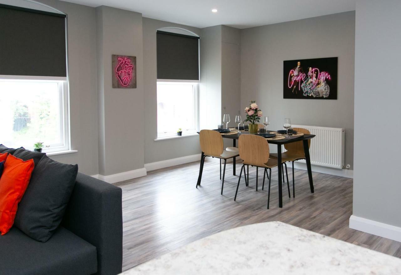 Road Apartment *