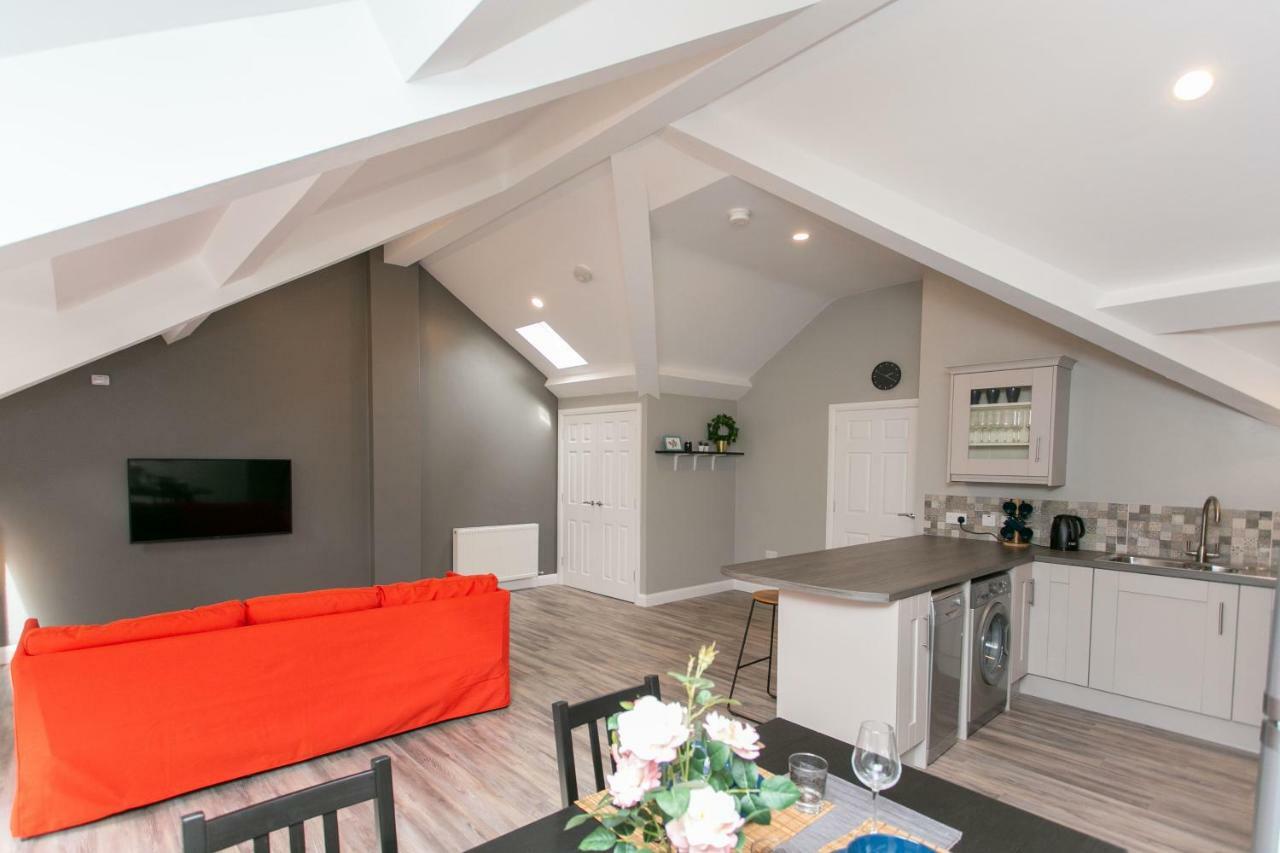 Road Apartment