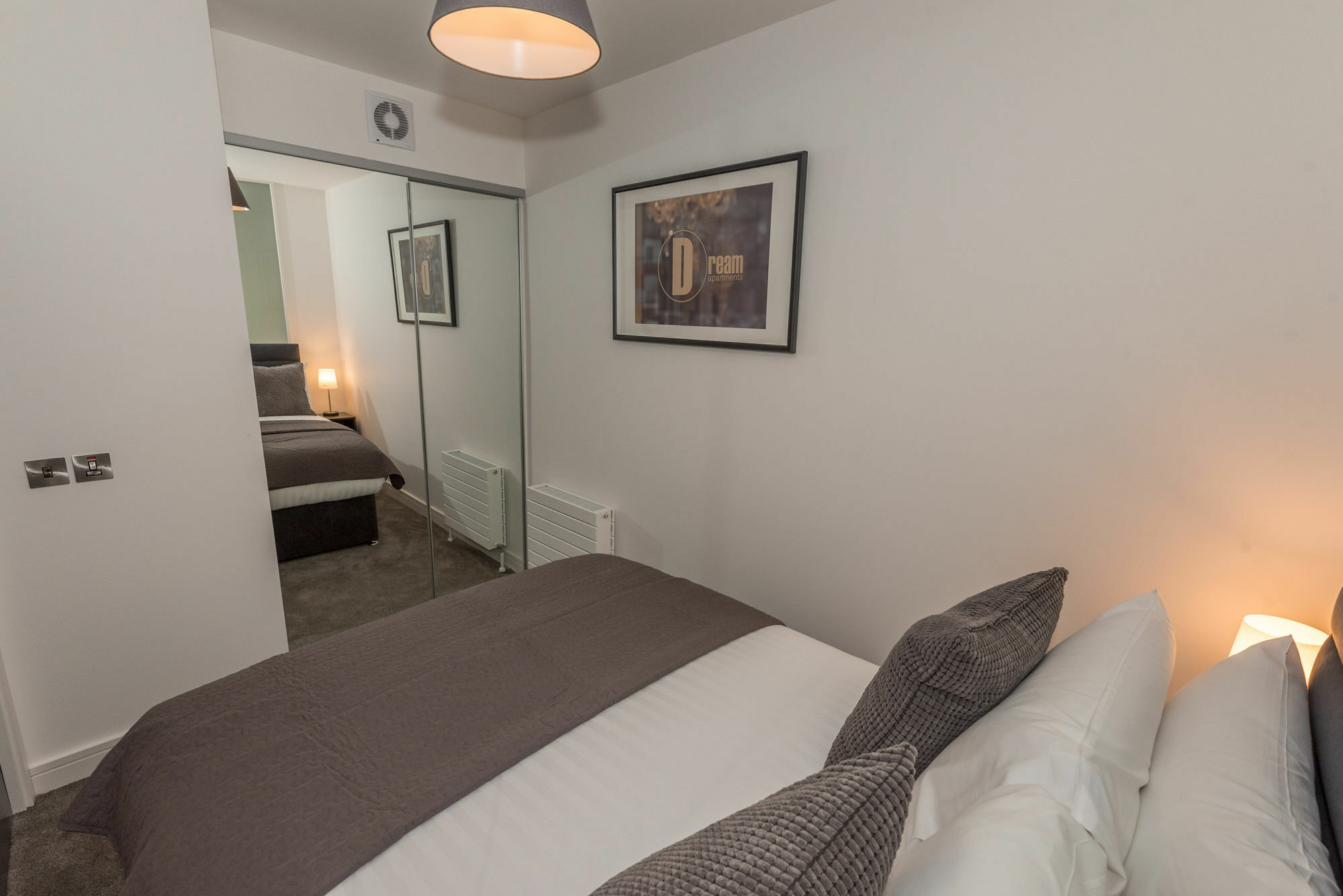 Dream - The Gallery Apartment *