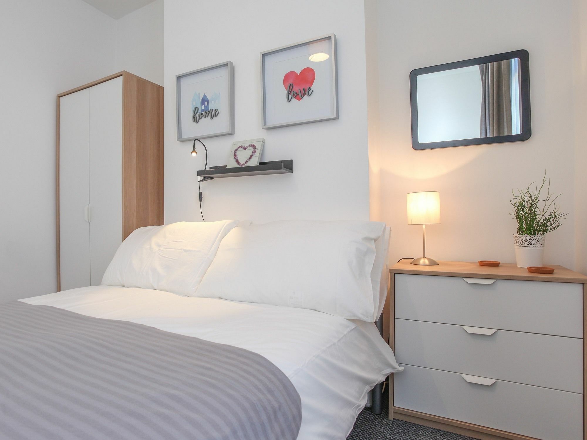 Holiday home Donegall Avenue - Serviced Belfast