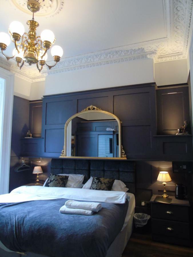 Bed & Breakfast The Warren Belfast