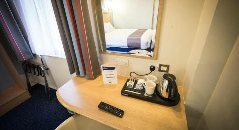 Travelodge 3*