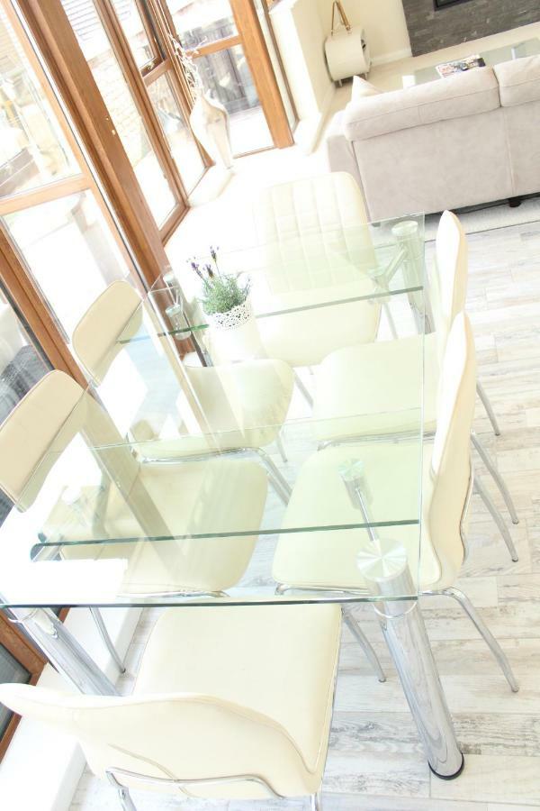 Penthouse, Park Royal Apartments, 841 Lisburn Road Apartment *