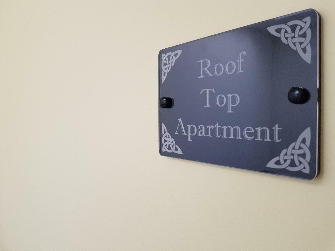 Rooftop Apartment *
