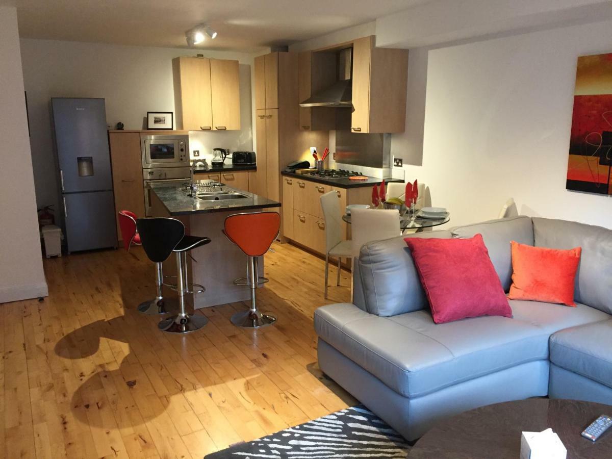 Apartment Centre Free Parking Belfast
