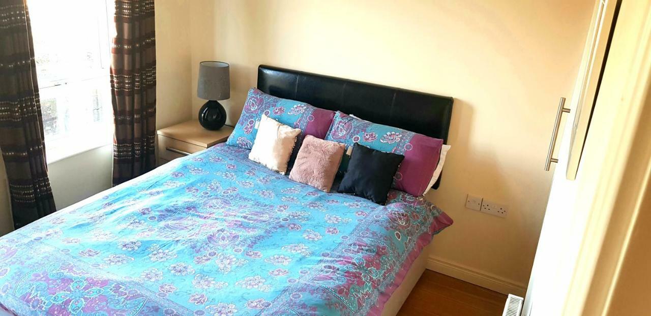 Lesley Apartment *