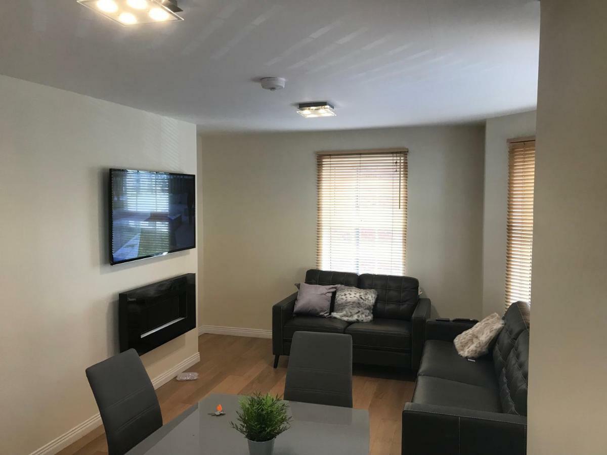 4 Bed Duplex Apartment, *