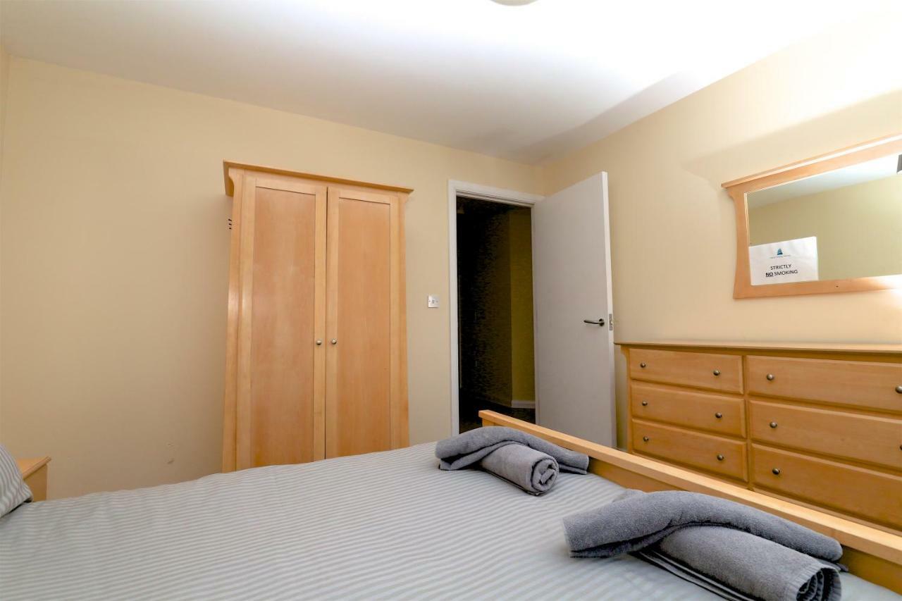 Library Square Penthouse Apartment *