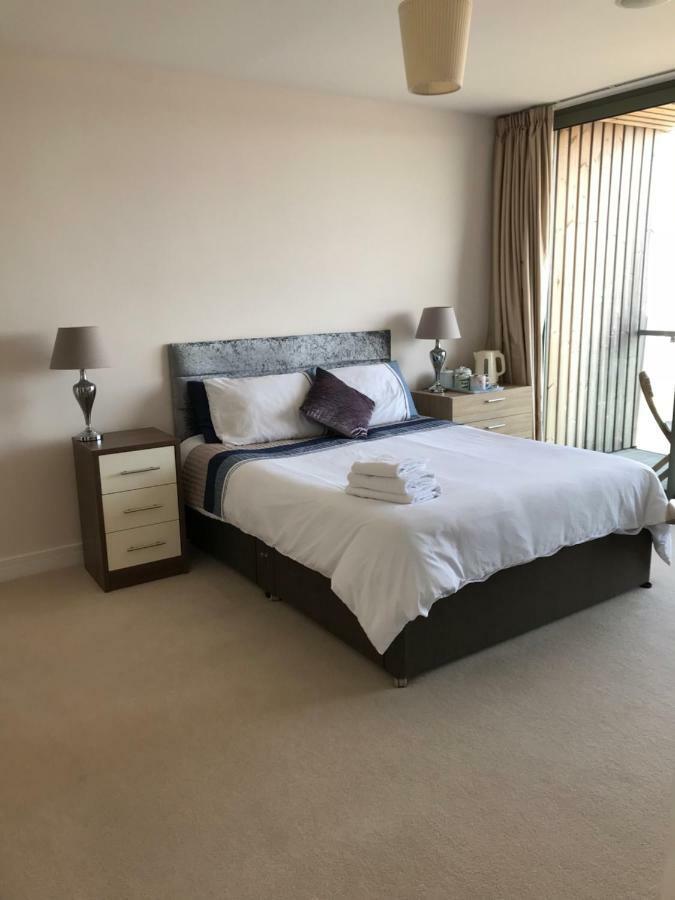 Ryan And Benjis Guest house Belfast