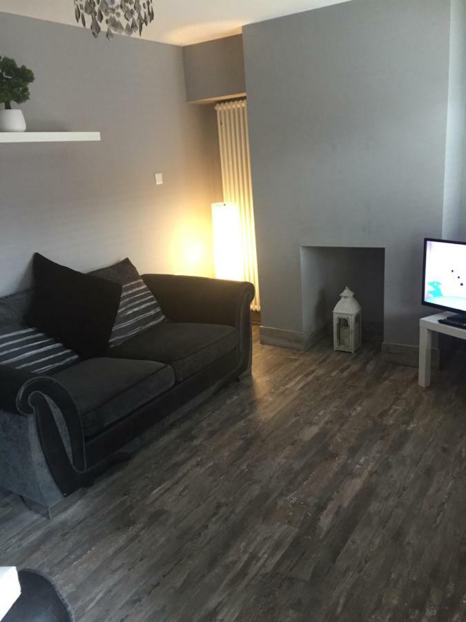 2 Bedroom House Holiday home Belfast