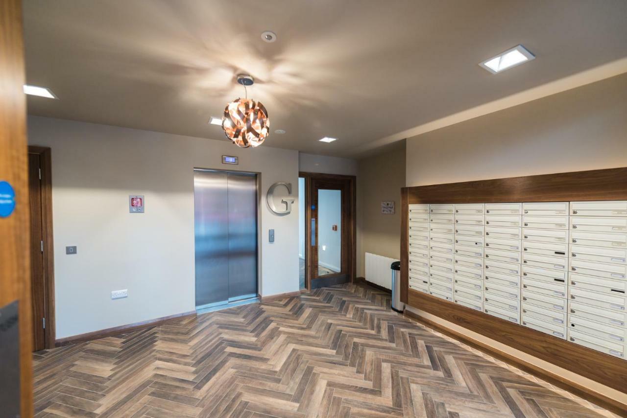 5 Star Brand New Centre Apartment