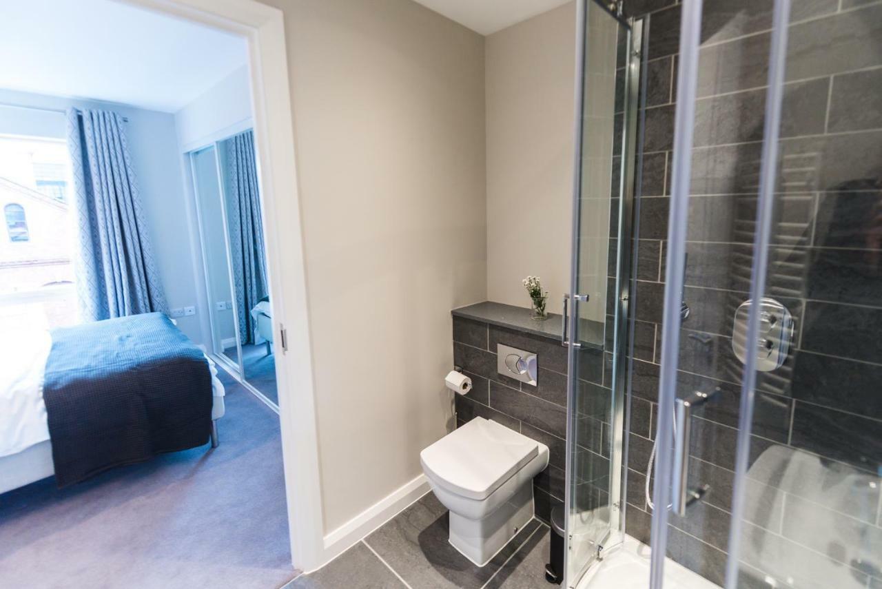 5 Star Brand New Centre Apartment *