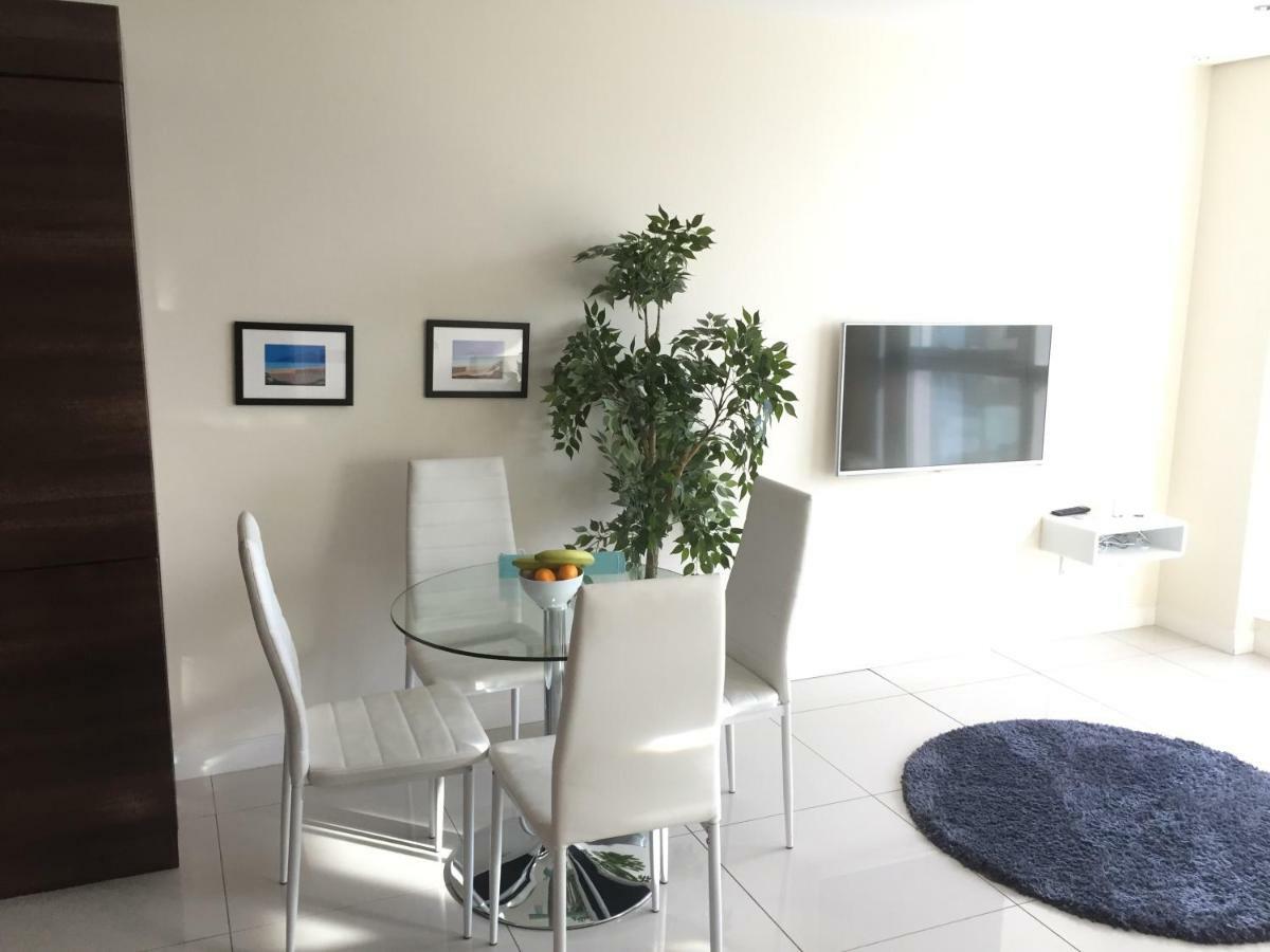 Apartment Centre