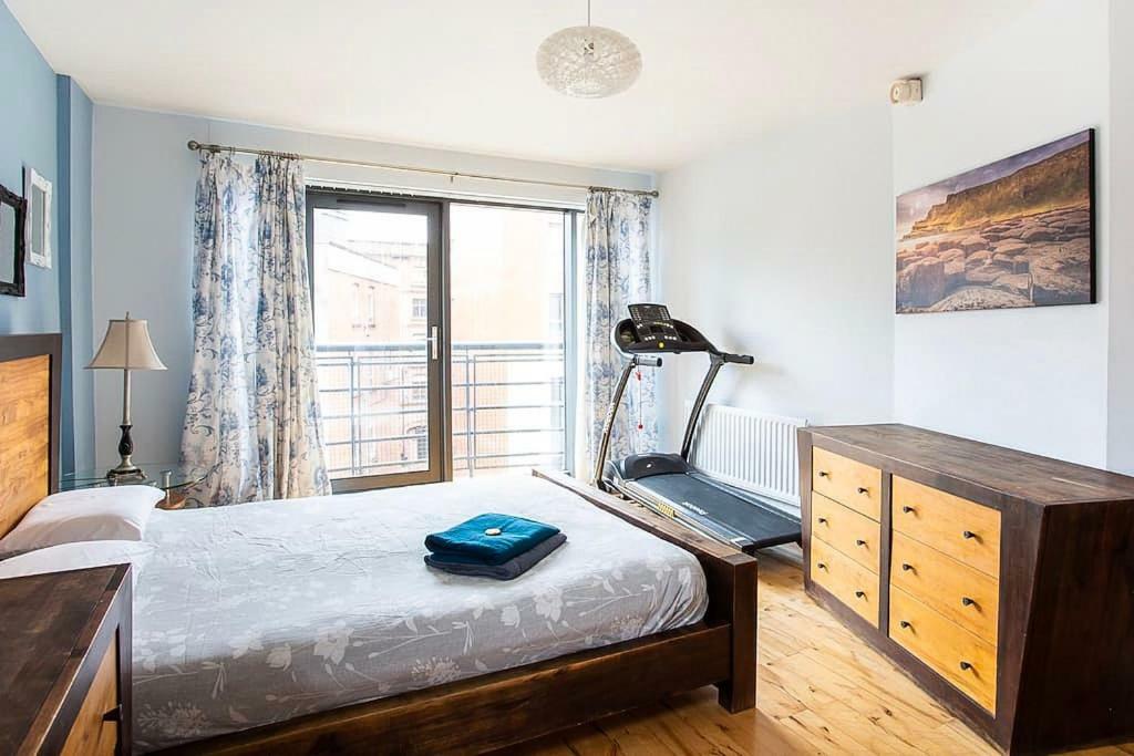 Spacious Centre Duplex *